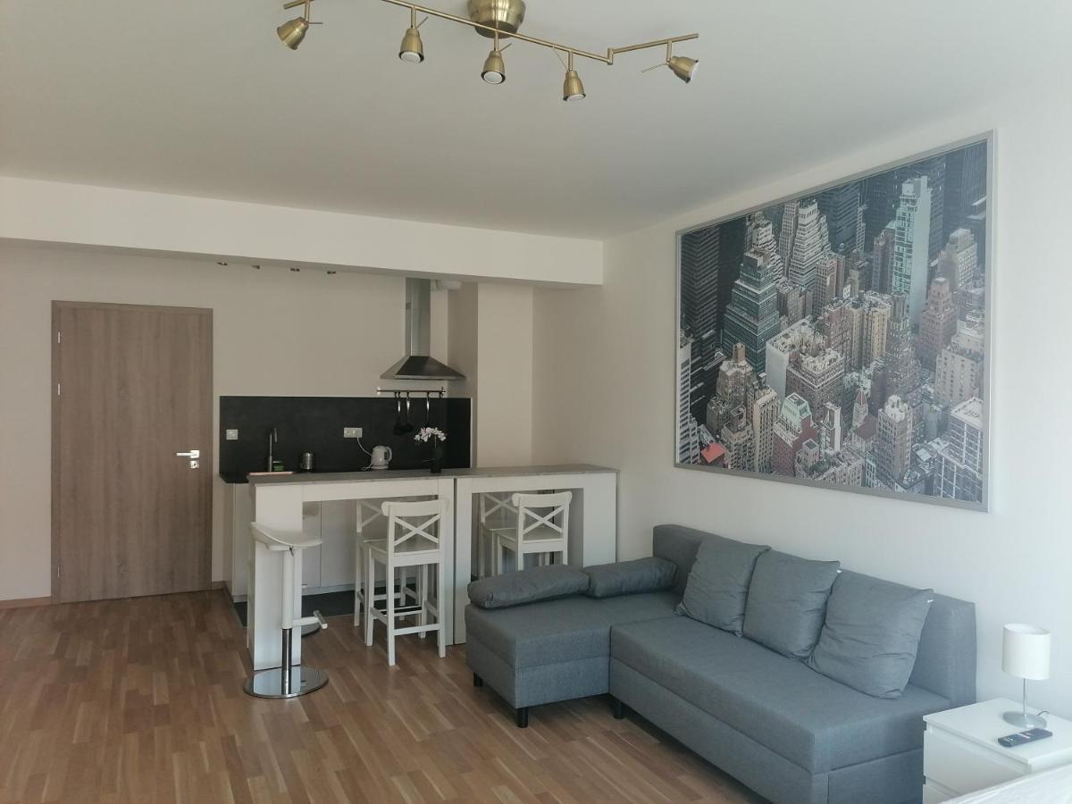 Brand New Two Room Apartment #64 In Elite Rezidence With Free Secure Parking Prague Extérieur photo